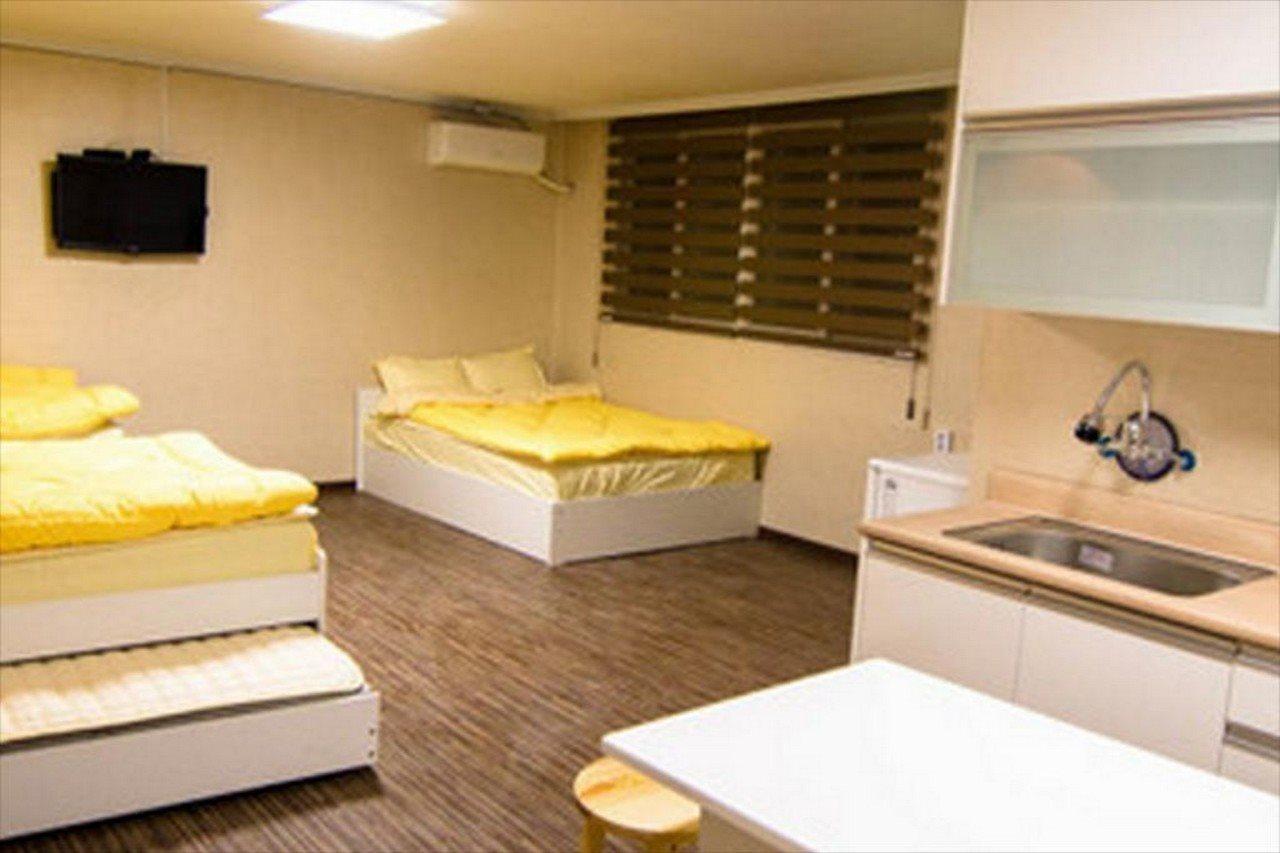 Yakorea Hostel Hongdae Seul Exterior foto