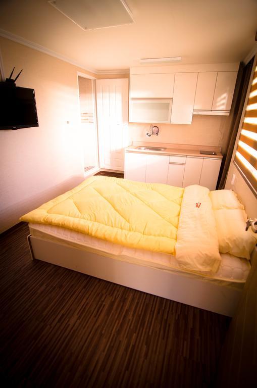 Yakorea Hostel Hongdae Seul Exterior foto