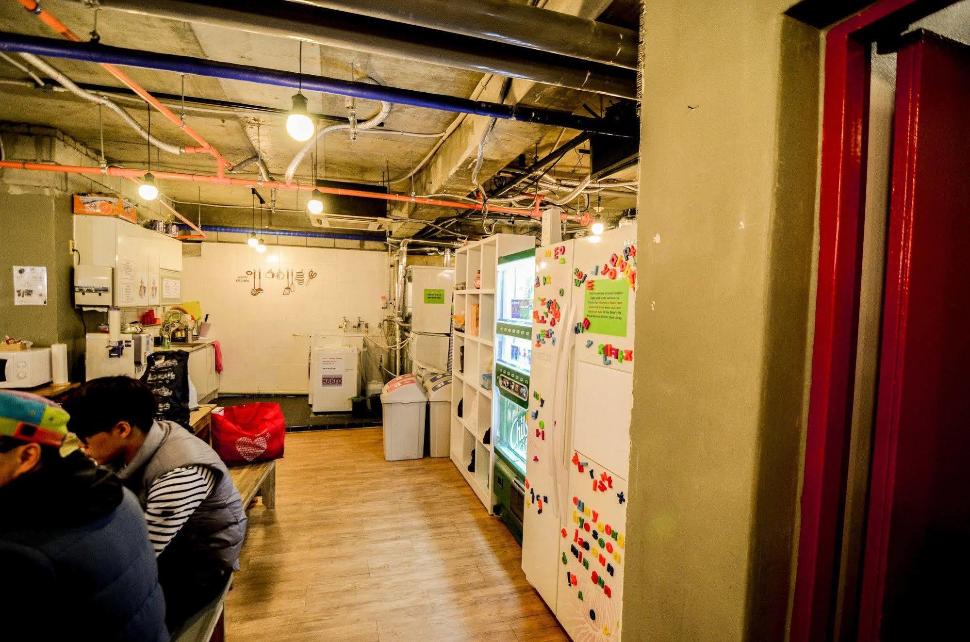 Yakorea Hostel Hongdae Seul Exterior foto