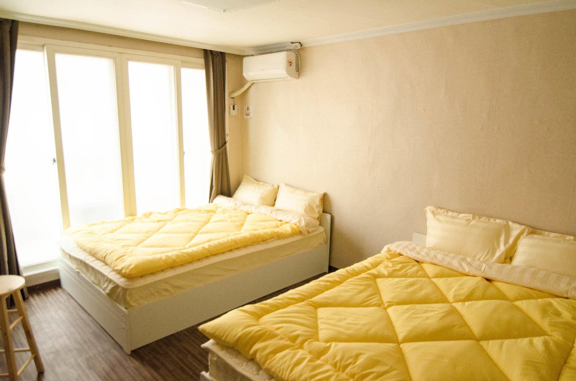 Yakorea Hostel Hongdae Seul Exterior foto