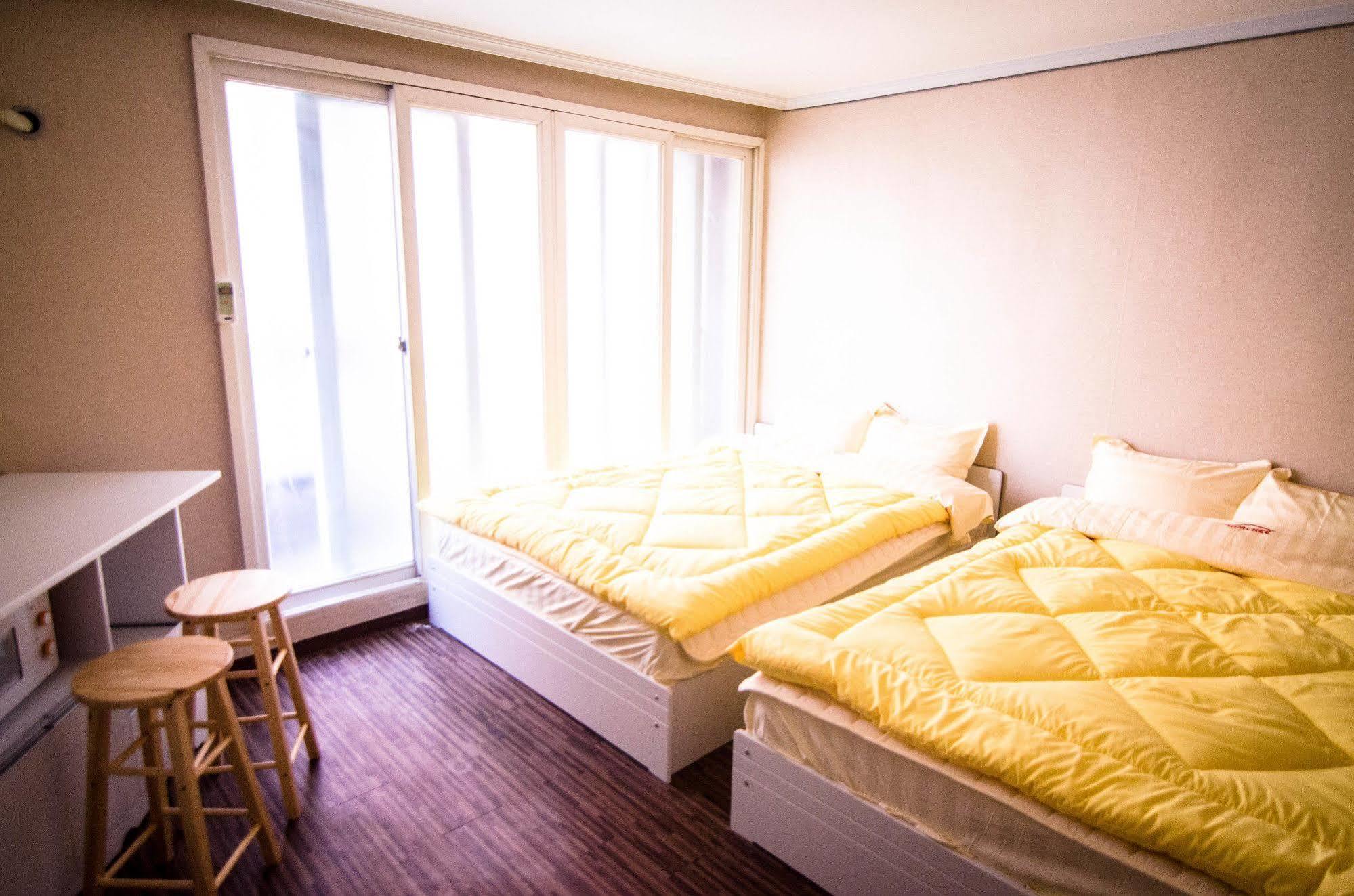 Yakorea Hostel Hongdae Seul Exterior foto