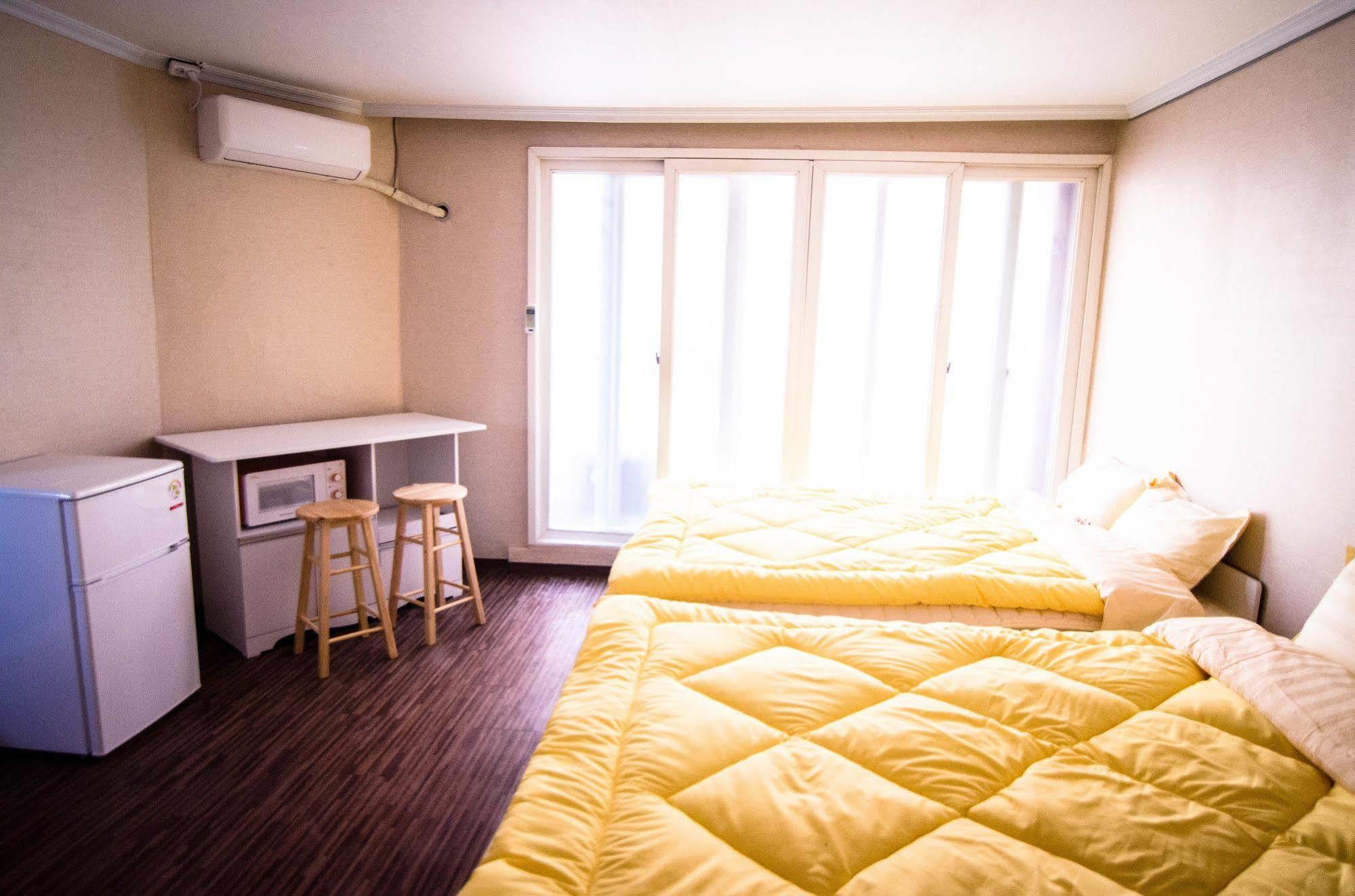 Yakorea Hostel Hongdae Seul Exterior foto